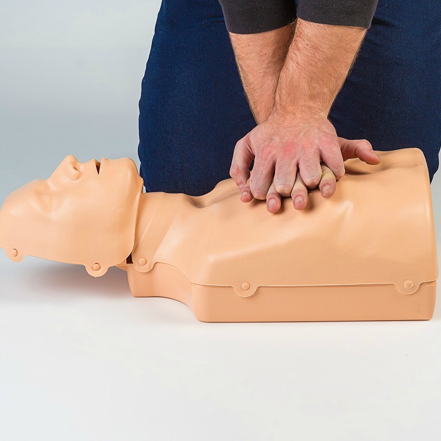 Practi-Man HLR-docka 4-pack med väska